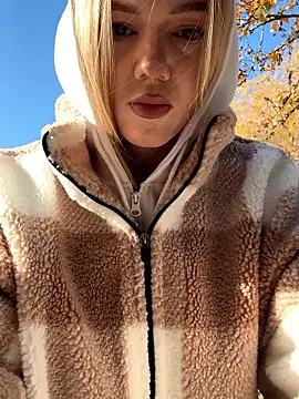 MilaMoone online show from 11-29-25, 09:12