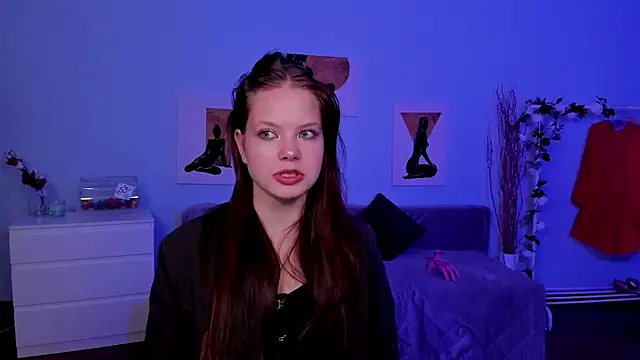 BetsyKiss online show from 10-24-25, 05:15