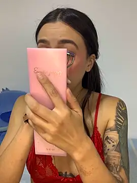 MiQeilaSweet online show from 06-06-26, 11:42