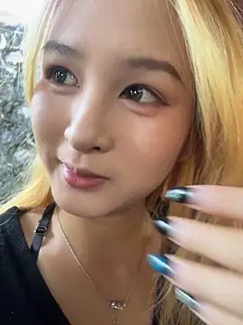 yuki june online show from 11-15-25, 07:49