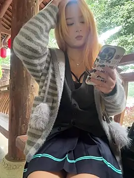 yuki june online show from 12-05-25, 07:06