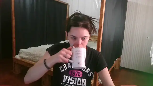 EthelsLover online show from 02-12-26, 09:15