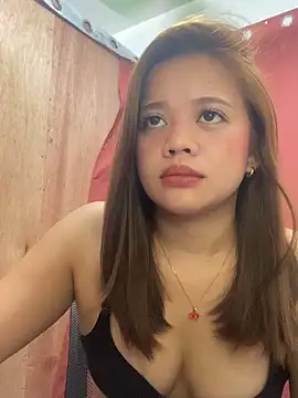 yoursexyladyLory19 online show from 12-03-25, 04:31