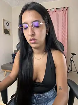 Valerygomez02 online show from 10-11-25, 09:35