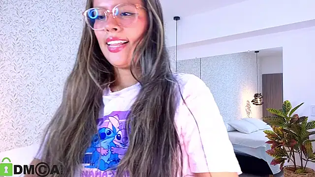 EMILIIA RICHTER   online show from 09-30-25, 07:41