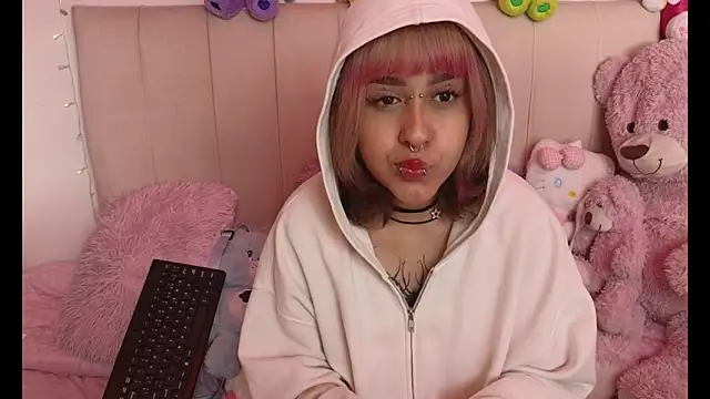 NekoWaifu online show from 04-10-26, 12:54