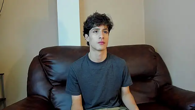 Snapshot of Xam_Collen chatting on 11-20-25, 03:34 Xam Collen online show from 11-20-25, 03:34