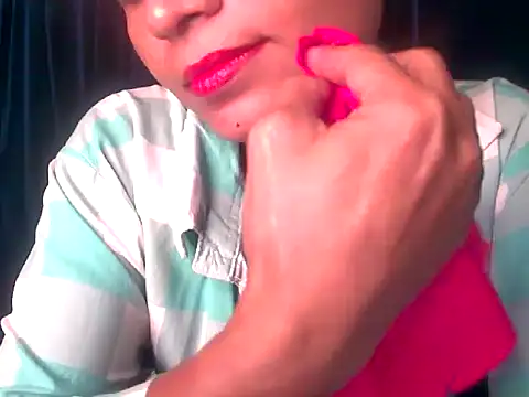 Snapshot of Sangeetha5 chatting on 09-28-25, 08:14 Sangeetha5 online show from 09-28-25, 08:14