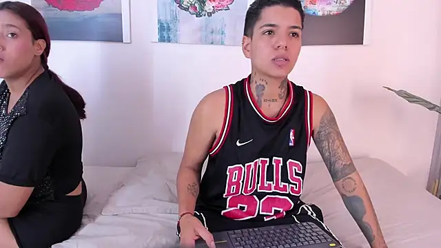 Girls inlove online show from 11-03-25, 12:28