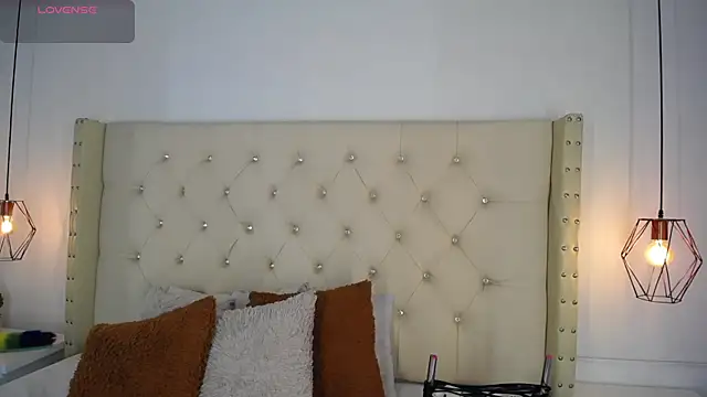 bycandy  online show from 12-19-25, 12:45