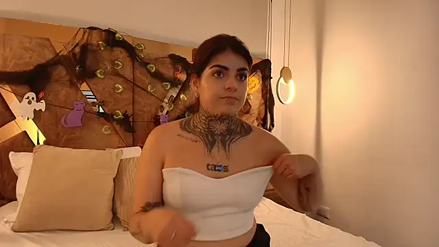 Snapshot of amelie__grace chatting on 10-10-25, 09:58 amelie grace online show from 10-10-25, 09:58