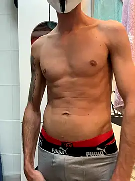 Snapshot of Marcelloxxx88 chatting on 09-27-25, 08:47 Marcelloxxx88 online show from 09-27-25, 08:47