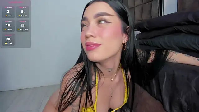 Scarlet  Jones  online show from 04-21-26, 05:36