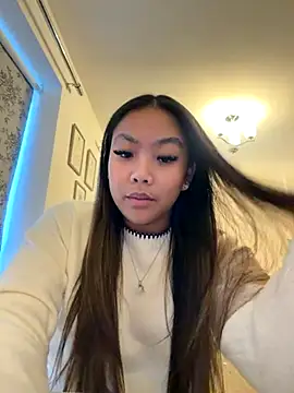 Snapshot of MissCherryyxox chatting on 09-23-25, 05:16 MissCherryyxox online show from 09-23-25, 05:16