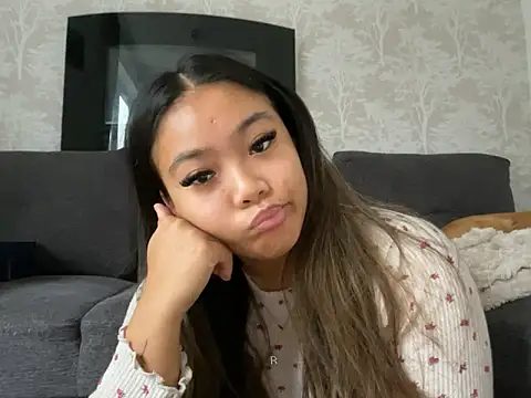 Snapshot of MissCherryyxox chatting on 09-28-25, 07:58 MissCherryyxox online show from 09-28-25, 07:58