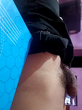 Snapshot of hornyboy4321q chatting on 09-26-25, 11:14 hornyboy4321q online show from 09-26-25, 11:14