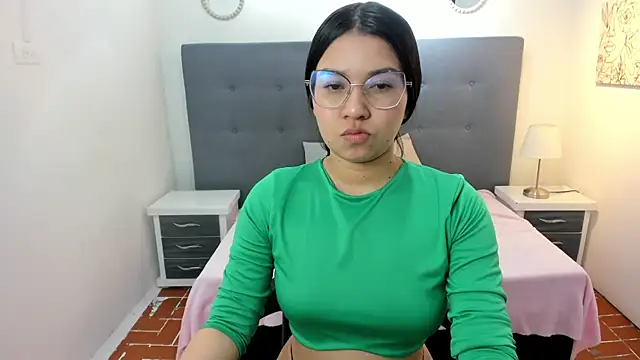 chaneelstark online show from 11-30-25, 04:27