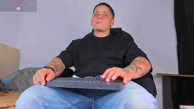 Snapshot of denis_munera chatting on 10-09-25, 09:29 denis munera online show from 10-09-25, 09:29