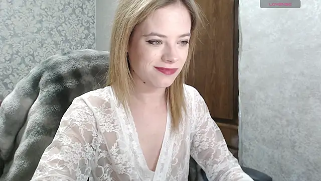 Snapshot of Kate__Loves chatting on 05-29-26, 07:12 Kate Loves online show from 05-29-26, 07:12