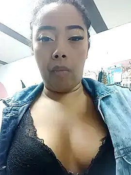 Snapshot of Ebony-Goddess19 chatting on 10-09-25, 05:22 Ebony-Goddess19 online show from 10-09-25, 05:22