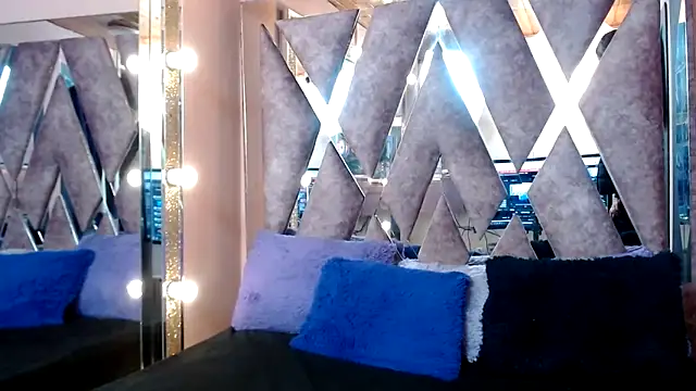 Snapshot of CRISTALHERRANZ chatting on 10-04-25, 02:20 CRISTALHERRANZ online show from 10-04-25, 02:20