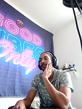 Mikaaa97 online show from 03-16-26, 04:22