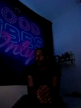 Mikaaa97 online show from 04-18-26, 12:36