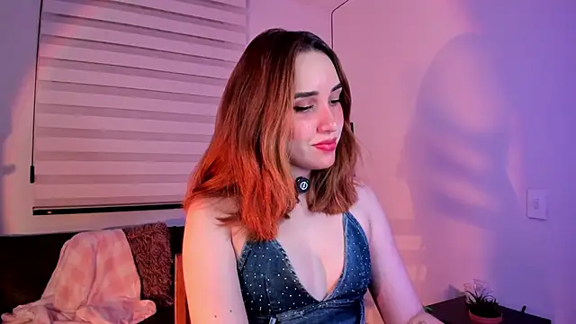 SarahCastillo  online show from 10-24-25, 05:37