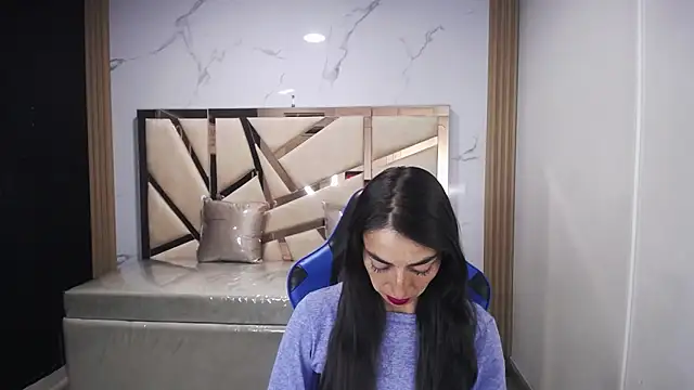 Maily a  online show from 10-29-25, 03:09