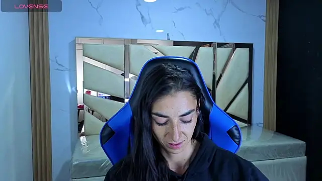 Maily a  online show from 02-24-26, 02:53