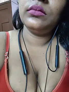 Jasmine Januja online show from 07-14-26, 01:52