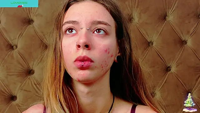 CoraVex online show from 12-14-25, 05:02