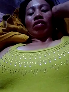 donna-bae online show from 04-17-26, 09:29