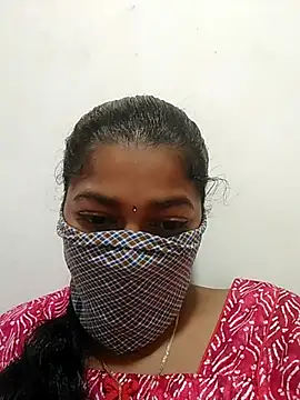 Snapshot of TAMIL_AMMUKUTTYY chatting on 09-29-25, 06:35 TAMIL AMMUKUTTYY online show from 09-29-25, 06:35