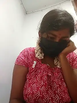 Snapshot of TAMIL_AMMUKUTTYY chatting on 11-11-25, 03:45 TAMIL AMMUKUTTYY online show from 11-11-25, 03:45