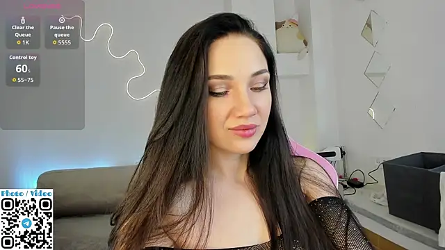 Helen Spark online show from 11-05-25, 01:49