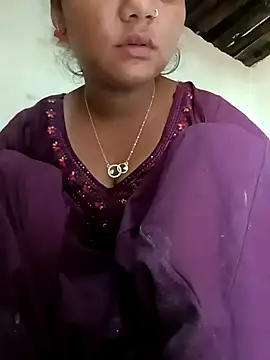 Hot Shredha online show from 10-26-25, 03:01