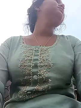 Hot Shredha online show from 11-04-25, 01:38