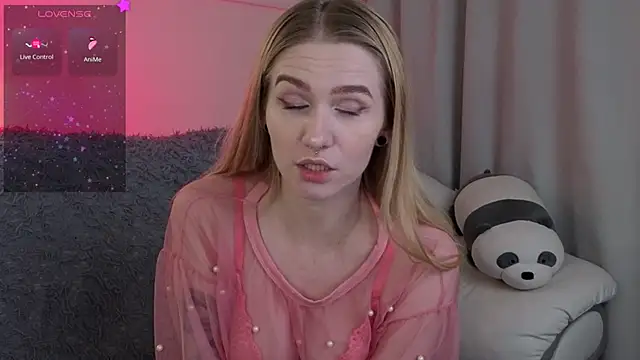 Ange Lus online show from 11-19-25, 02:28