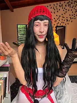 Snapshot of Nymphel1Moth chatting on 11-04-25, 10:20 Nymphel1Moth online show from 11-04-25, 10:20