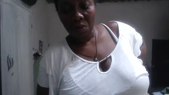 Snapshot of rachelexoticgirl chatting on 05-12-26, 04:26 rachelexoticgirl online show from 05-12-26, 04:26