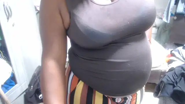 Snapshot of rachelexoticgirl chatting on 05-16-26, 05:01 rachelexoticgirl online show from 05-16-26, 05:01