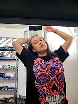 valery506 online show from 12-19-25, 02:57