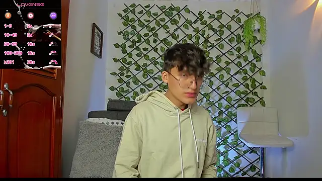 bellmontneon online show from 11-26-25, 11:11