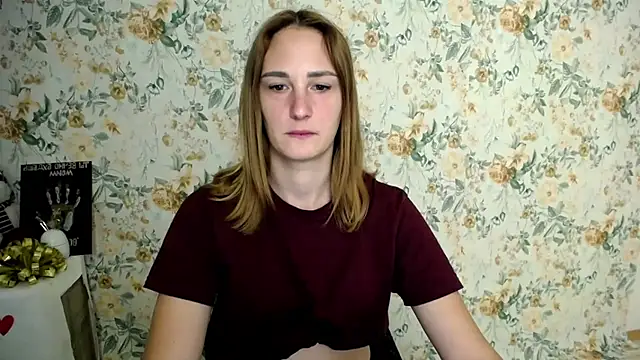 Snapshot of Milana_Cutie_ chatting on 09-21-25, 06:26 Milana Cutie online show from 09-21-25, 06:26
