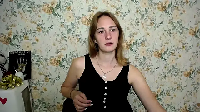 Snapshot of Milana_Cutie_ chatting on 09-25-25, 05:55 Milana Cutie online show from 09-25-25, 05:55