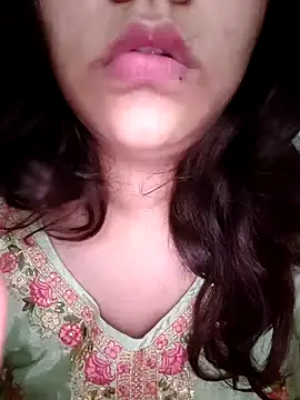 Snapshot of Bhaavyasingh chatting on 09-30-25, 07:13 Bhaavyasingh online show from 09-30-25, 07:13