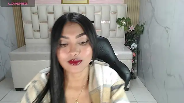 lissandra s online show from 11-13-25, 08:41