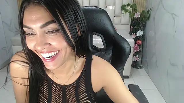 lissandra s online show from 11-28-25, 09:23