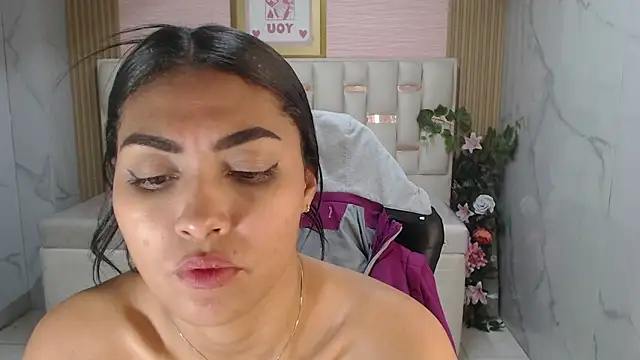 lissandra s online show from 11-29-25, 09:34